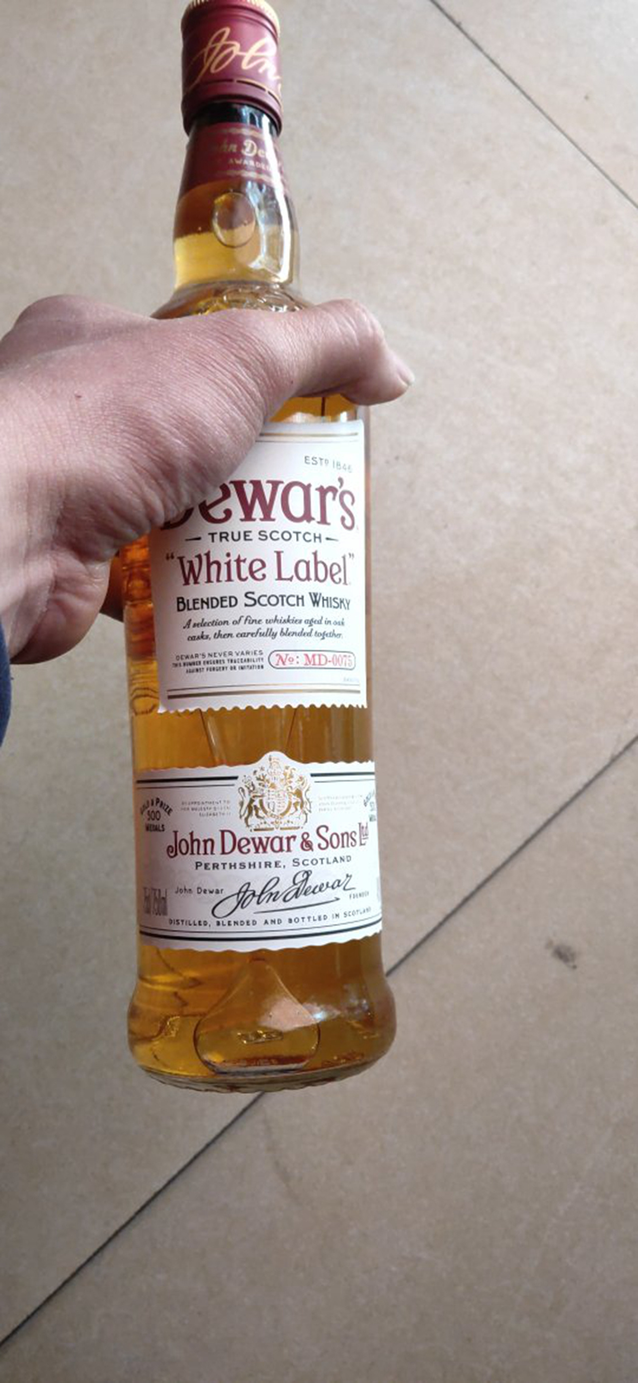 洋酒白兰地与威士忌有什么区别,威士忌酒杯和白兰地酒杯的区别