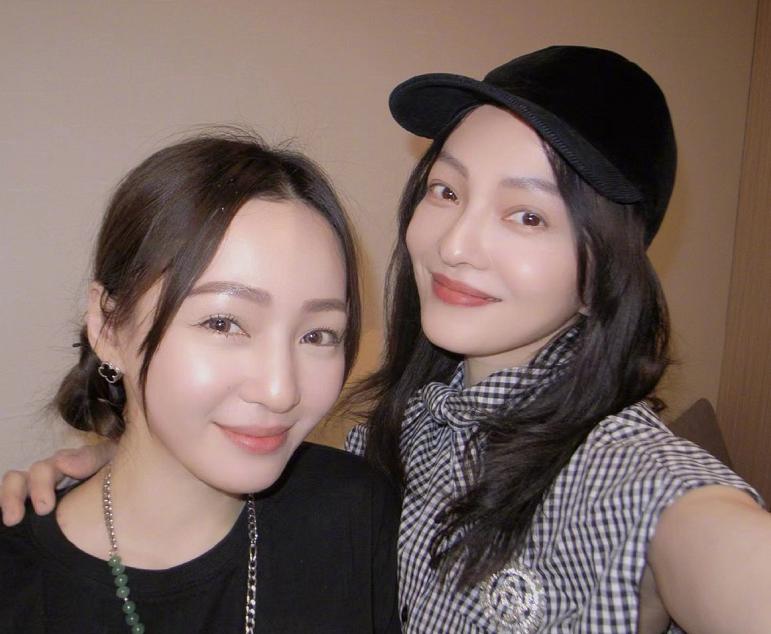 李冰冰姐妹花在娱乐圈打拼靠什么,十对明星姐妹