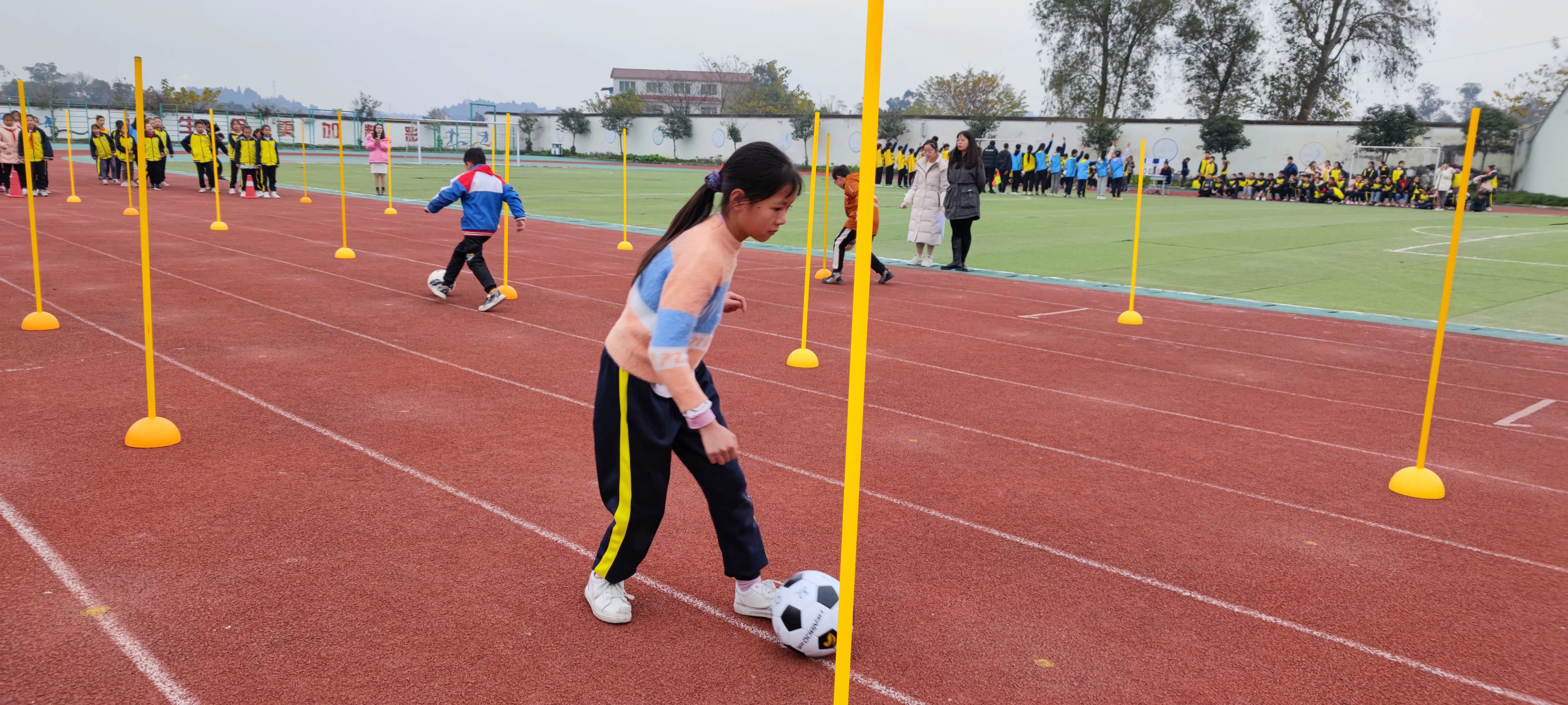 简阳市平泉小学2019足球队成员,简阳明德小学足球比赛