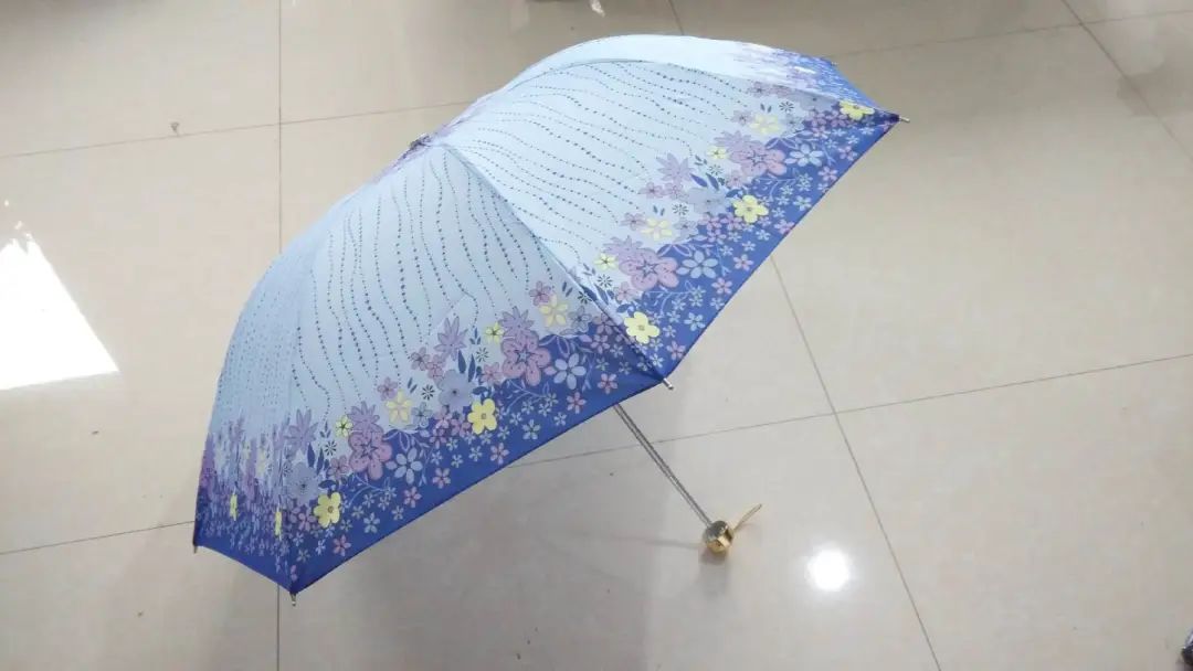 旧雨伞怎样使用,旧雨伞巧利用