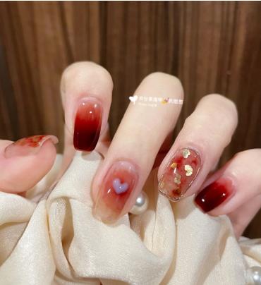 适合新年显白的美甲,新年美甲2022显白纯色