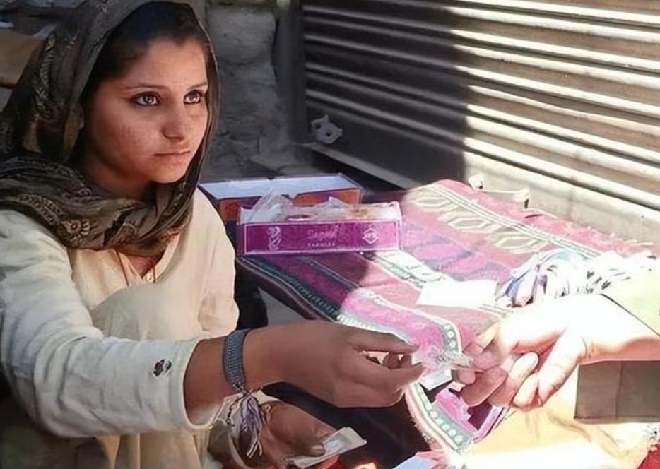 印度女孩嫁安徽农民，婚后随夫姓，8年后带妹妹来中国嫁丈夫堂弟