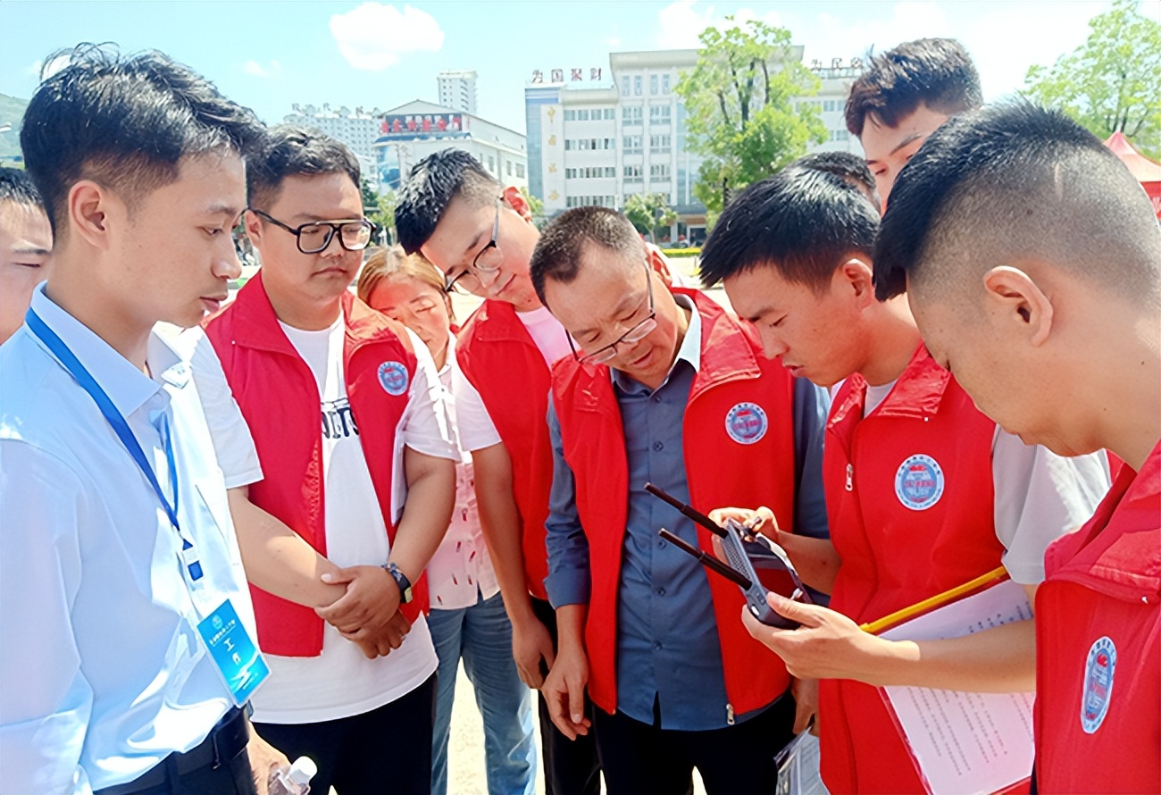 2023年陇南市首届无人机驾驶员项目制培训班在礼县开班