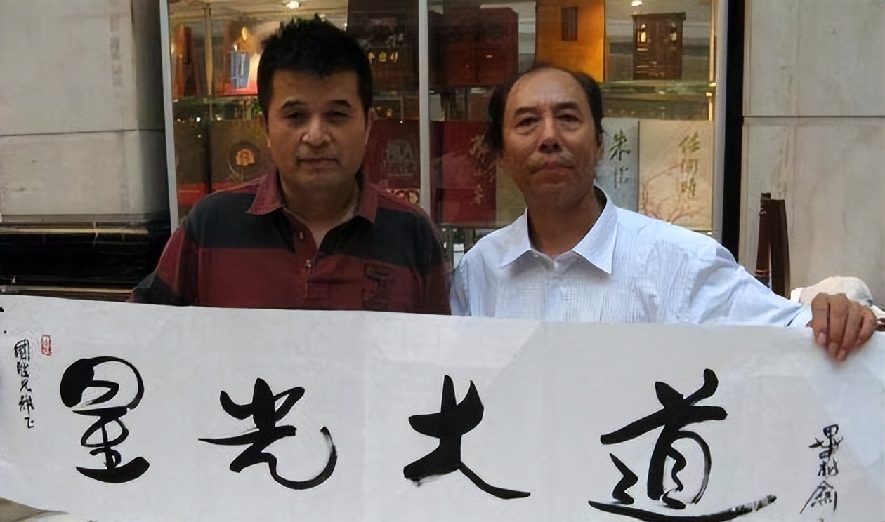 毕福剑回来了吗,毕福剑现在住农村吗