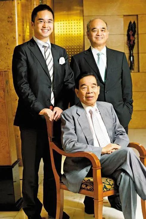 拆局！周大福350亿收购新创建，抽丝剥茧，郑氏家族仅为私有化？