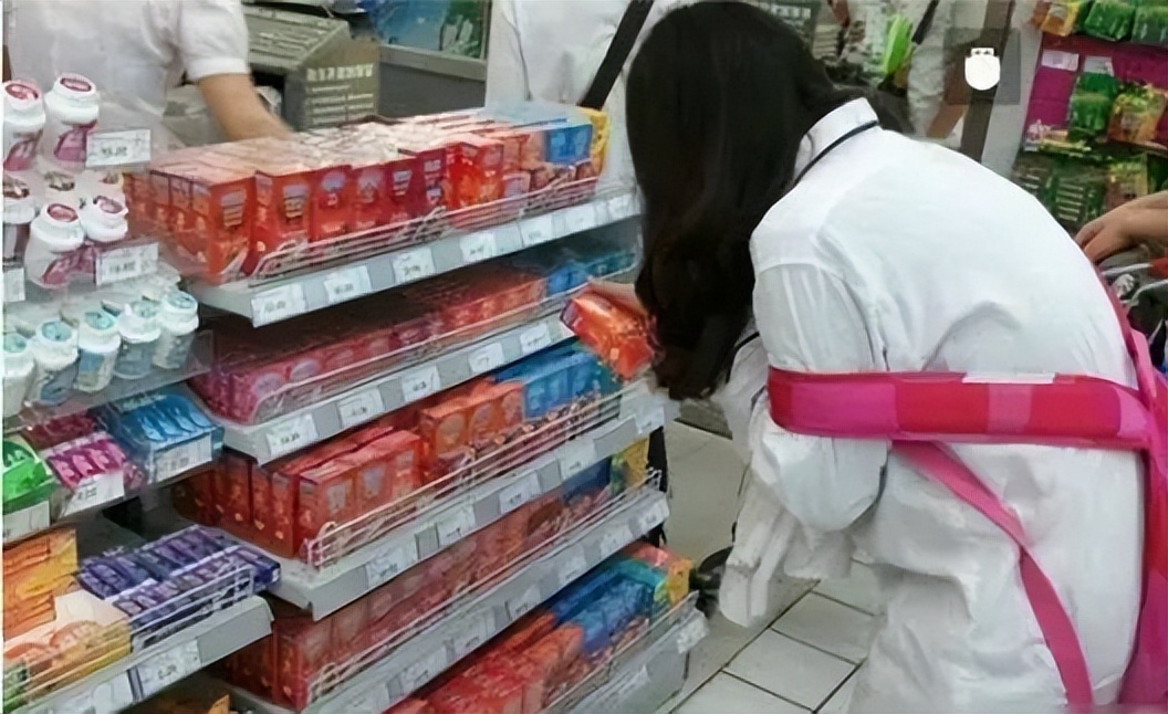 同样价格买一套大的还是两套小的,同样的价格买套三还是套四