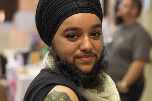 一包卫生巾引发的事件,一包卫生巾毁了女孩的一生