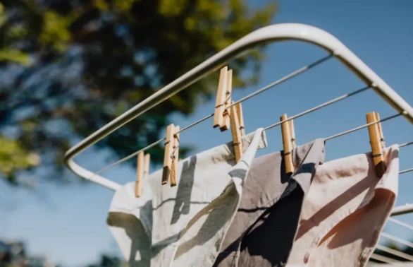 衣服为什么不可反过来晒,衣服怎么晒才正确的