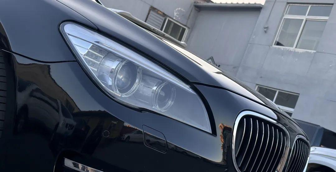 老款宝马730改新款全过程,12年40万公里宝马730翻新