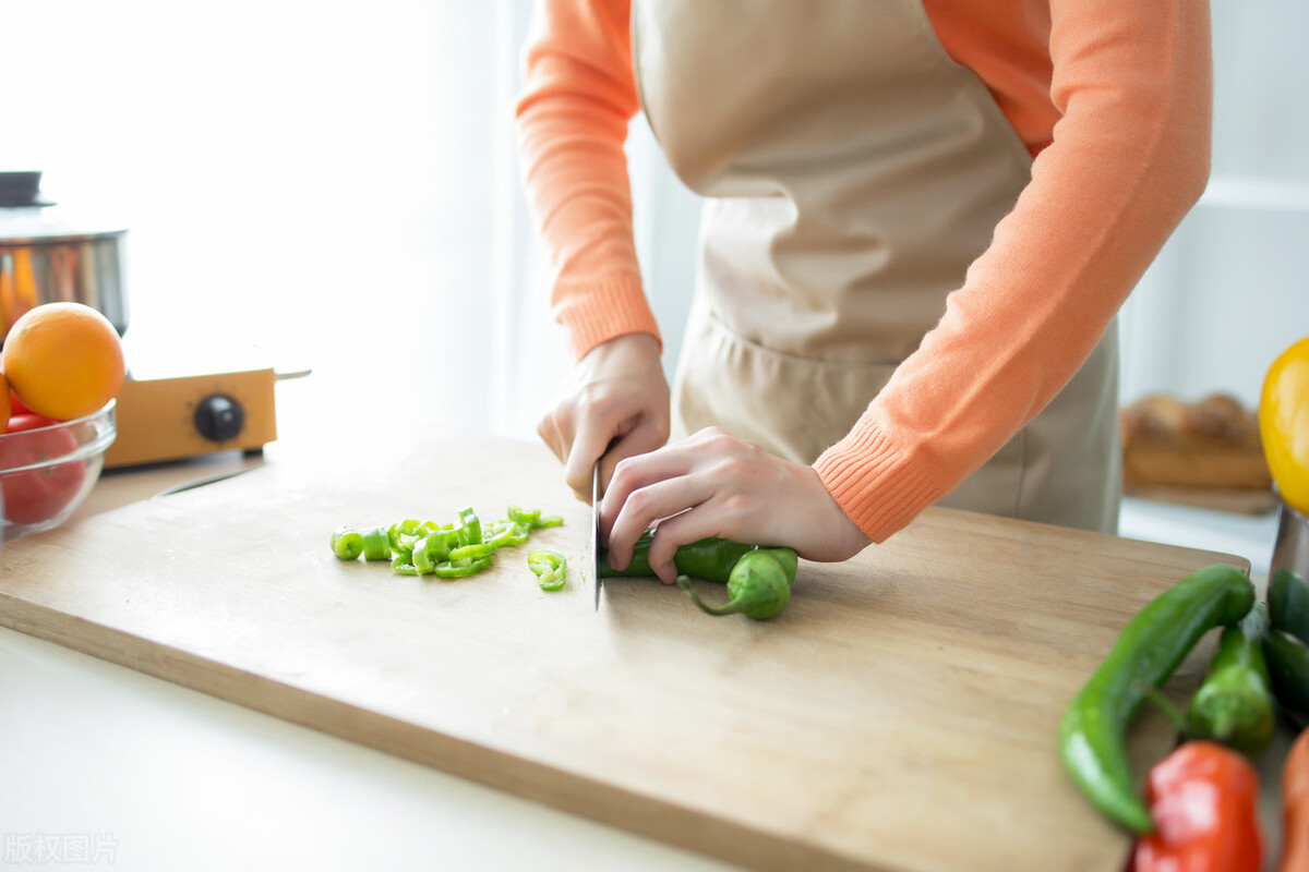 为什么老人会长老人斑,老人为什么会长老人斑