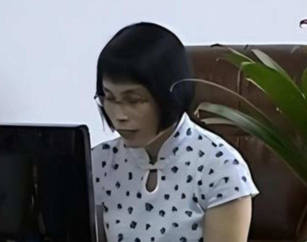 广西“蛇毒王后”：家藏价值47亿蛇毒，美国人送悍马讨好她求合作