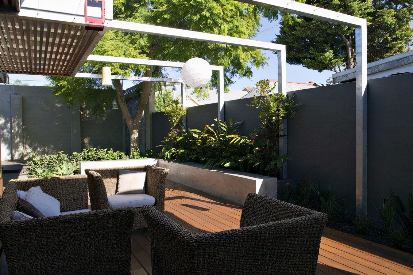 庭院轻奢花架子,一个简单的小花园