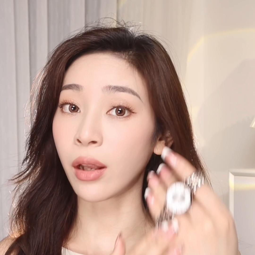 女生眼中的阿玛尼手表,如何看起来像女生