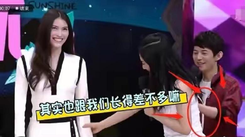 谢娜为什么会被何炅三次直呼其名,46岁的谢娜现在怎么样了