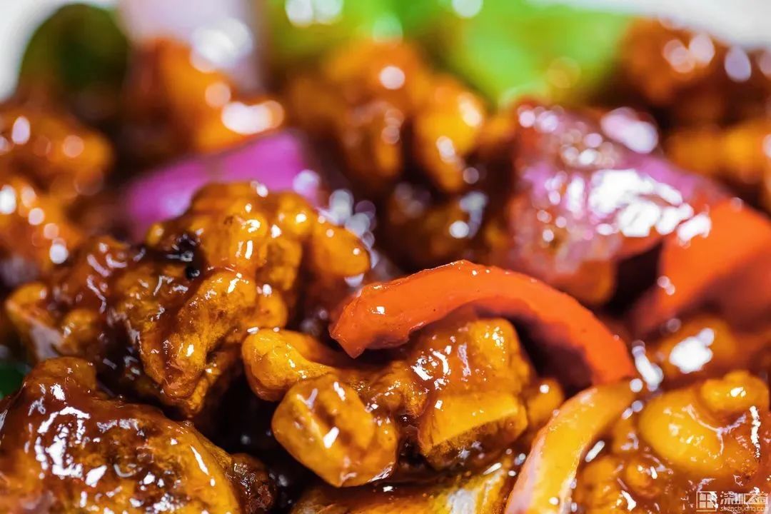 80年代的职工食堂,40年前的职工食堂