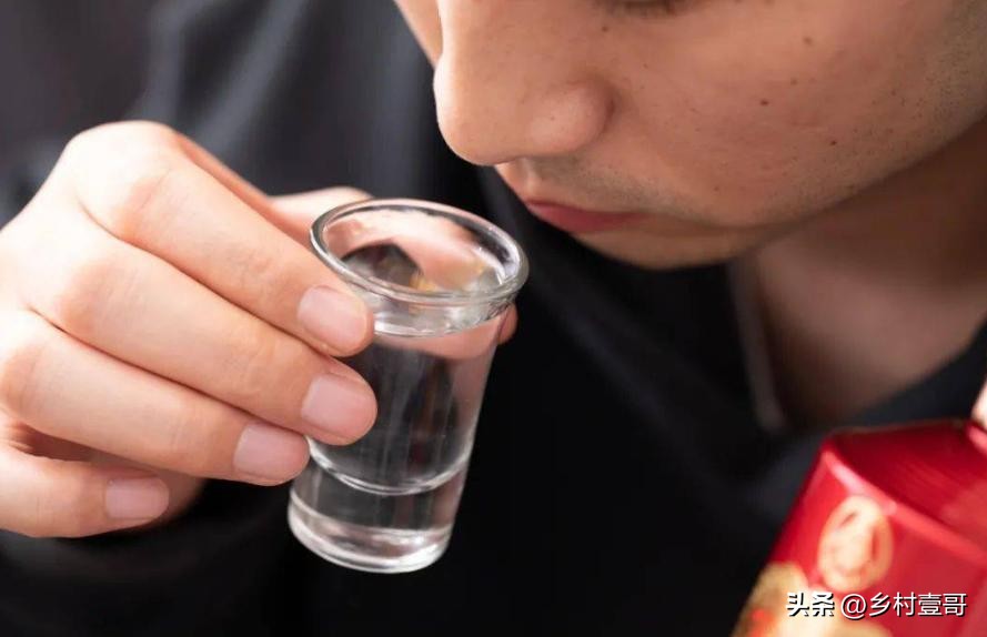 王大爷的收藏完整视频,王大爷收藏的视频