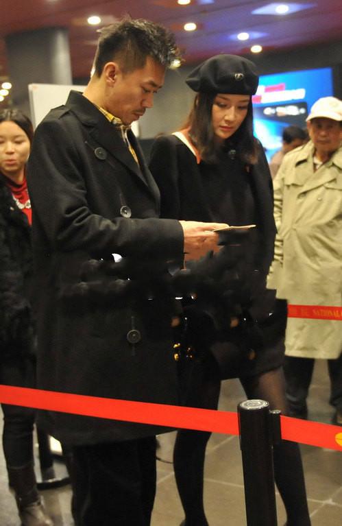 黄健翔前妻孙颖现状,黄健翔一家近照