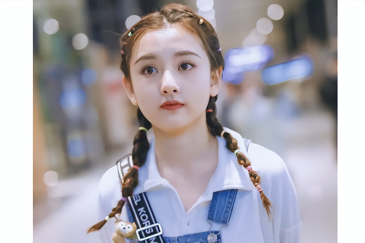 如何打扮自己又年轻又时尚,如何打扮自己才能吸引男性