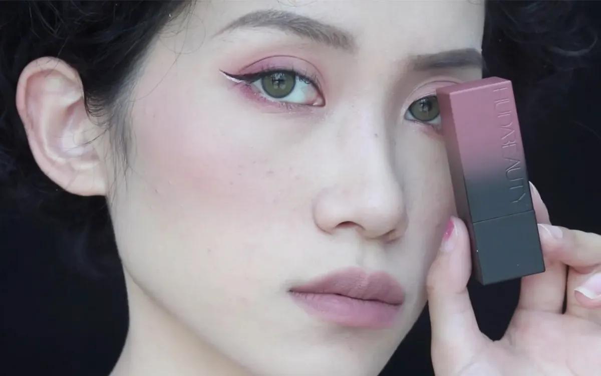 中式妆容教程眼影色系,如何让腮红眼影口红在同一色系