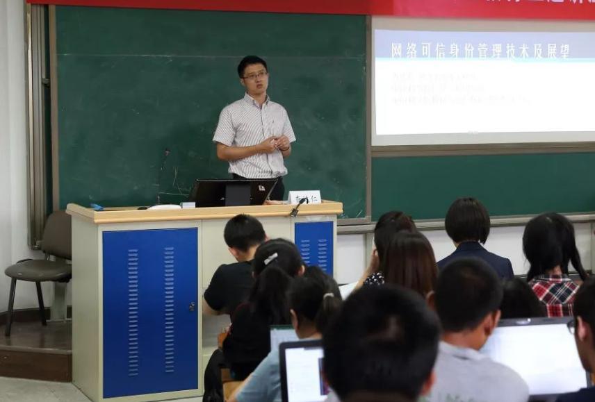 人大毕业生盗学生信息被刑拘,人大毕业生被指盗取全校学生信