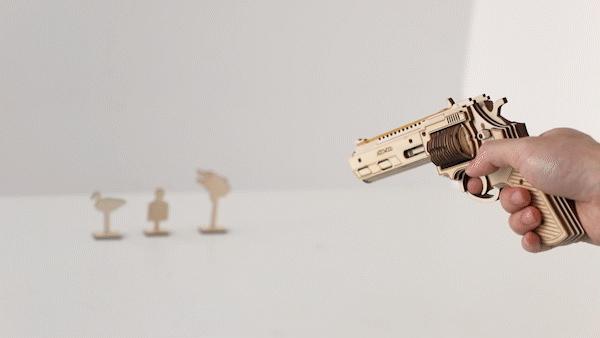 常用礼物女生送男生什么好,女生送男生礼物清单推荐