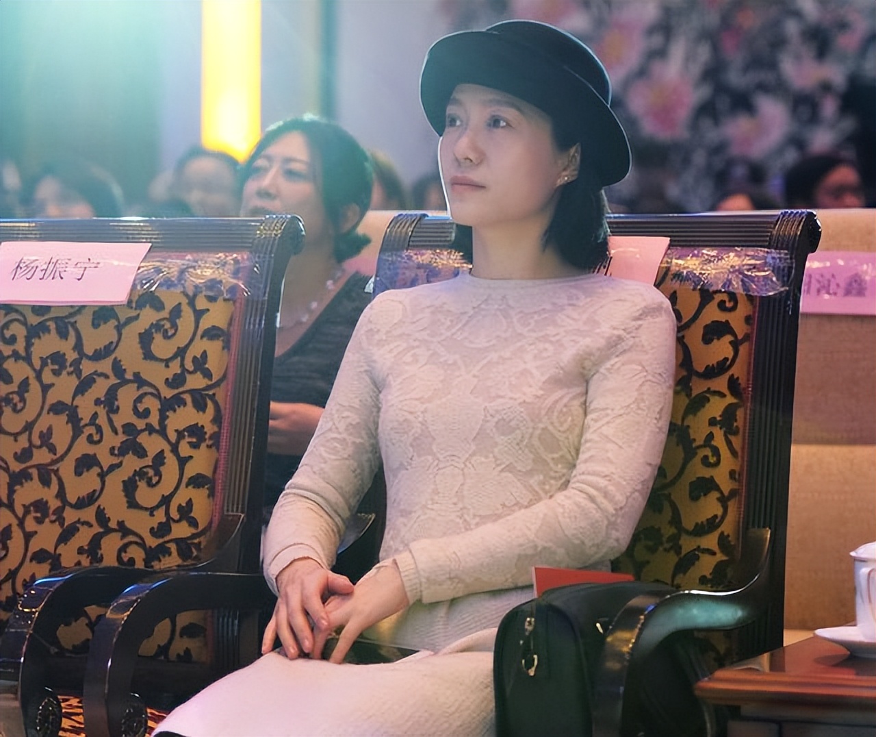 翁帆28岁嫁给82岁杨振宁的原因,杨振宁哪年娶的28岁翁帆