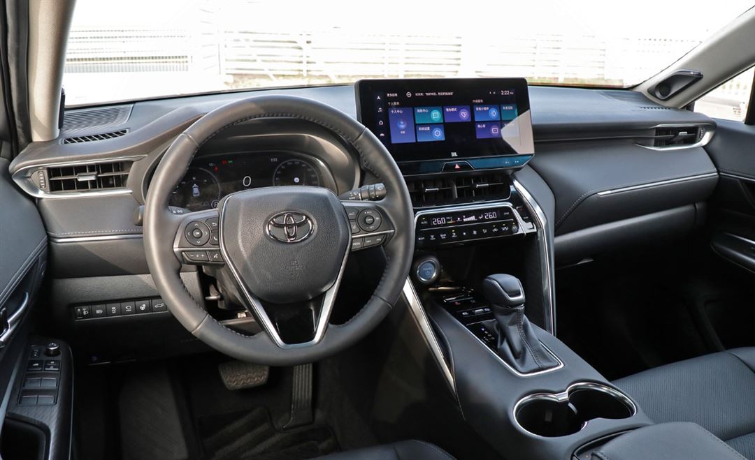 试驾丰田suv荣放,试驾丰田suv最新款