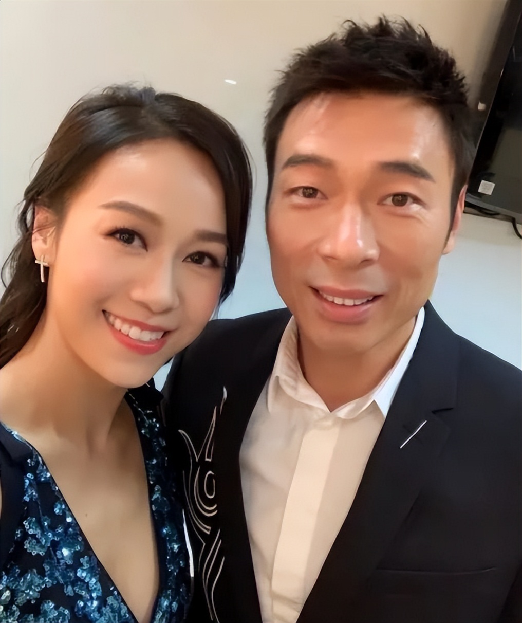 狂揽*钟金**奖、歌坛天后、美艳亲王，她们貌美有才却被伴侣无情伤害