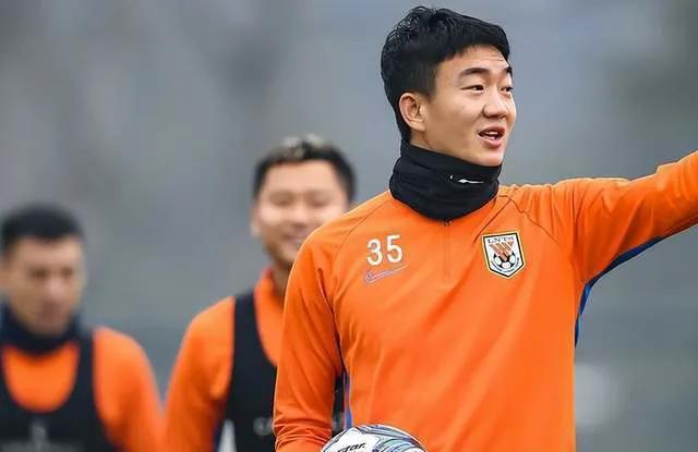 山东泰山足球队队规,山东泰山球队存在的问题