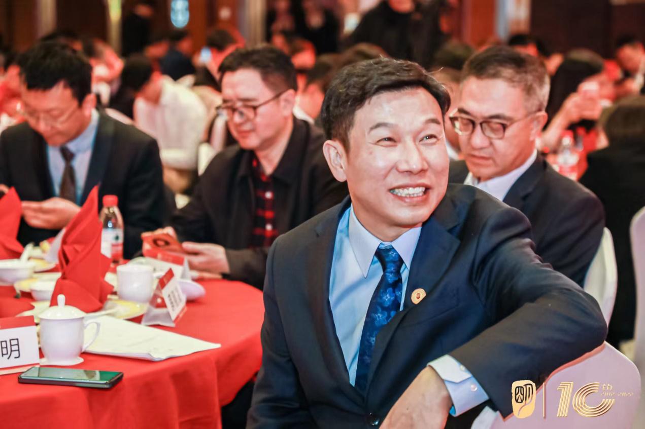 与法同行从这一刻开始,与法同行2018