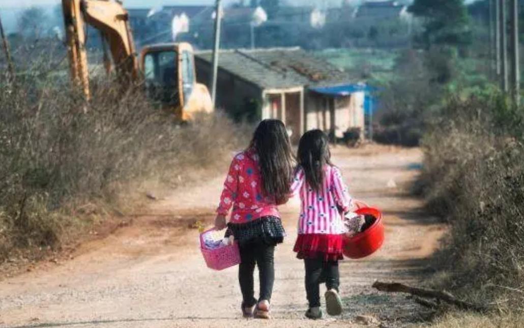 43斤女孩吴花燕最后的日子：患上早老症，去世前收到男友病逝噩耗