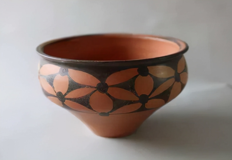 陶器和瓷器的区别有哪些,陶器和瓷器的区别在哪