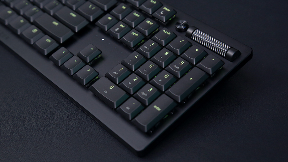 雷蛇protypeultra和噬魂金蝎哪个好,雷蛇噬魂金蝎键盘普通版