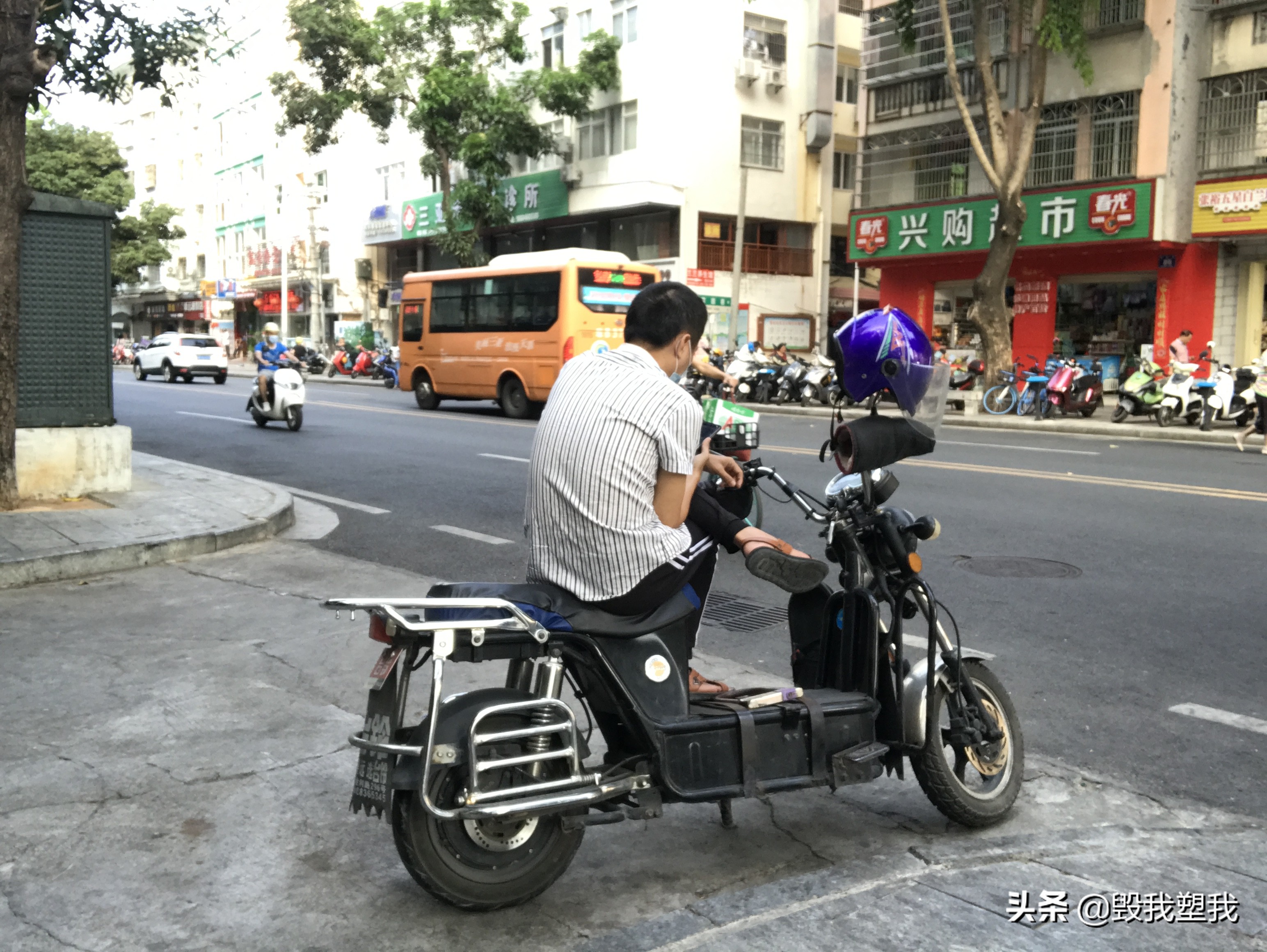 海南三亚街头真实视频,三亚街边小视频