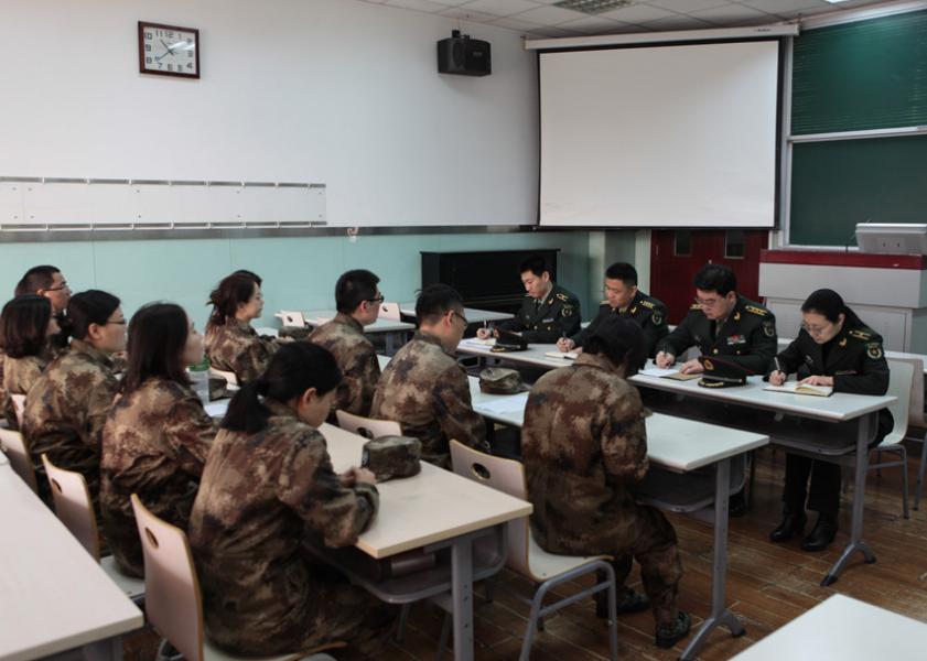 军队文职为什么不建议考,为什么部队文职这么热门