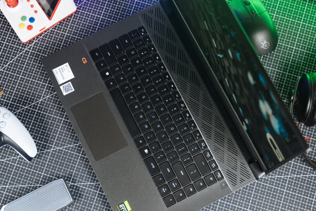 戴尔游匣g16外星人玩法,戴尔游匣g167620评测