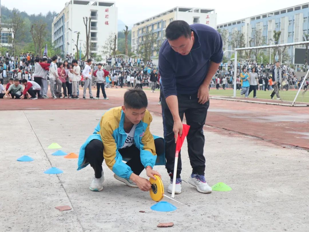 重庆黔江黔中学校运动会,重庆黔江民族中学第30届运动会