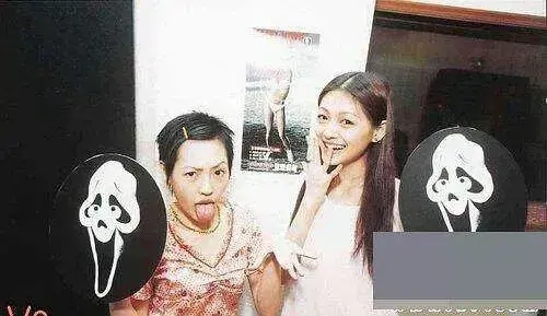 大s日常被拍,大s在天台