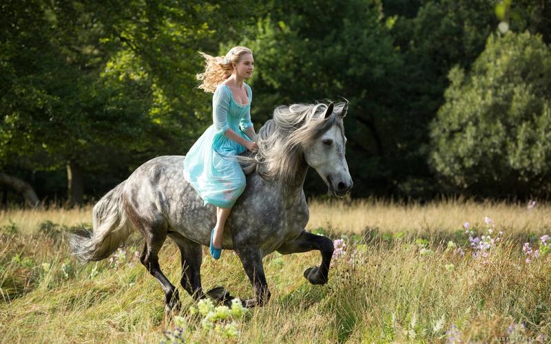 英国这一夜，国际女星风情万种，唯有这10位，一个比一个敢穿