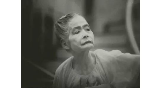 日本*女妓**玛丽，为等到心上人归来，78岁仍靠站街赚钱，受国人敬仰