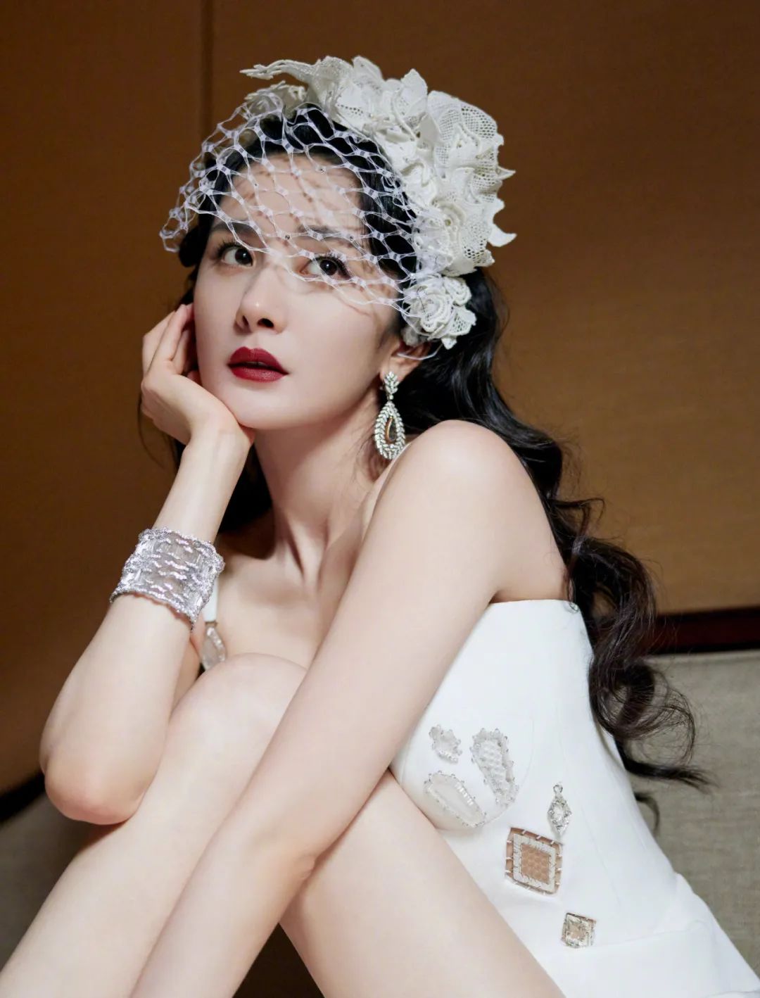 发量少适合哪款卷发,自然卷发适合烫什么样的卷发