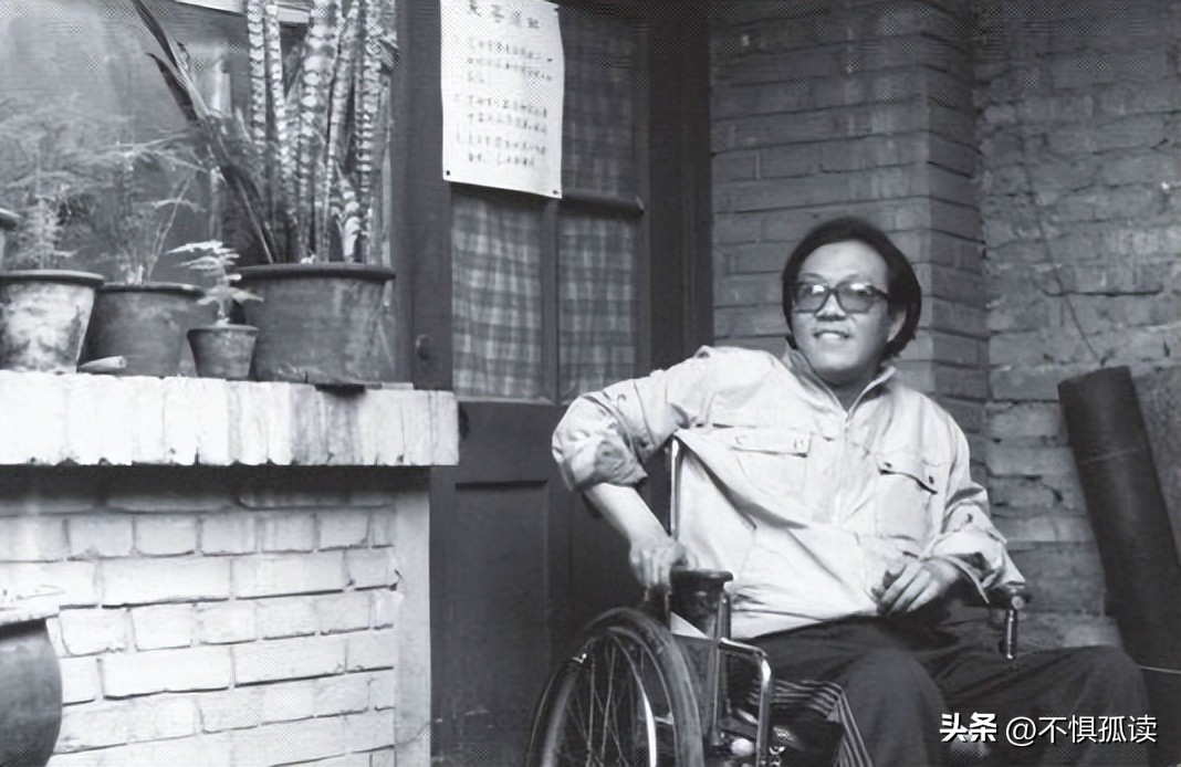 史铁生我与地坛轰动文坛,史铁生写了我与地坛震动文坛