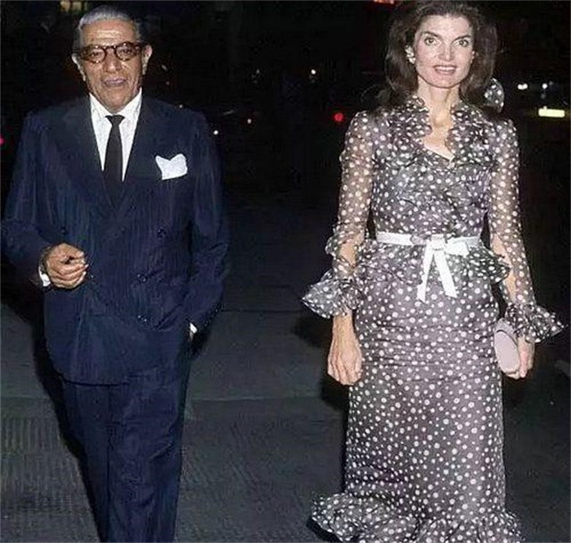 美国总统肯尼迪妻子图片,肯尼迪夫人杰奎琳嫁给船王