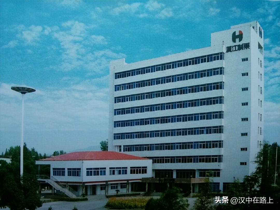 杩欏紶鐓х墖浣犺杩囧悧,杩欏紶鐓х墖浣犵湅浜嗗悧