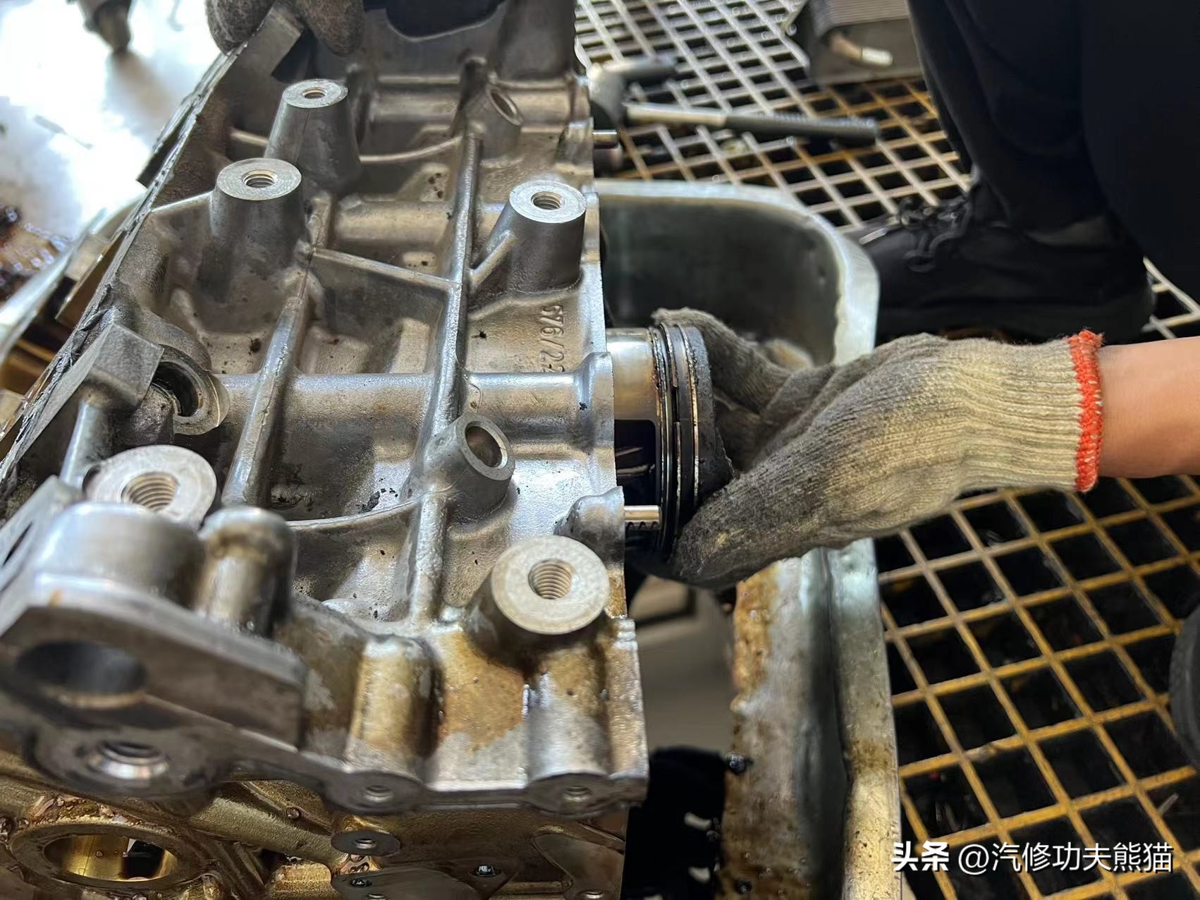 不坑穷人的好车视频,19款奥迪q73.0t烧机油大修全过程