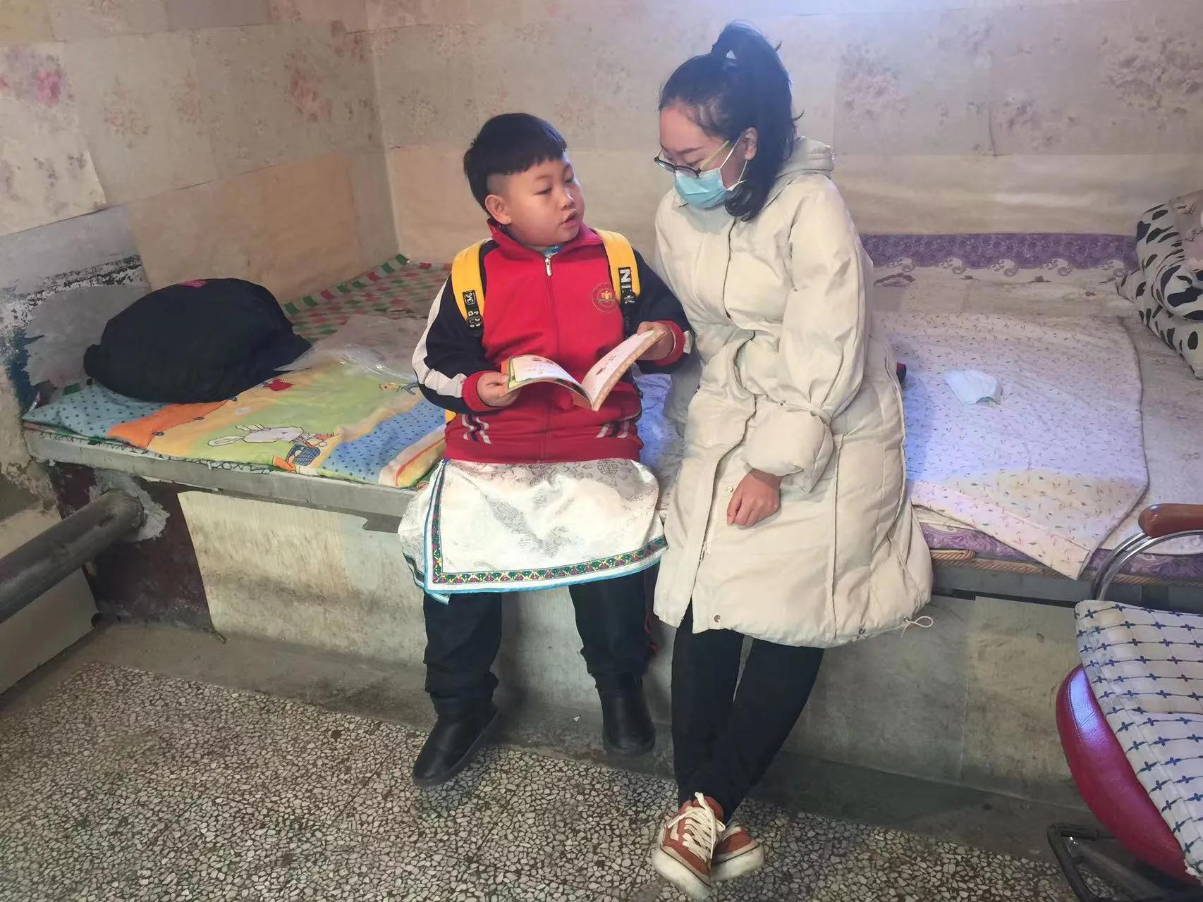 这位女创业大学生甘当“爱心妈妈”