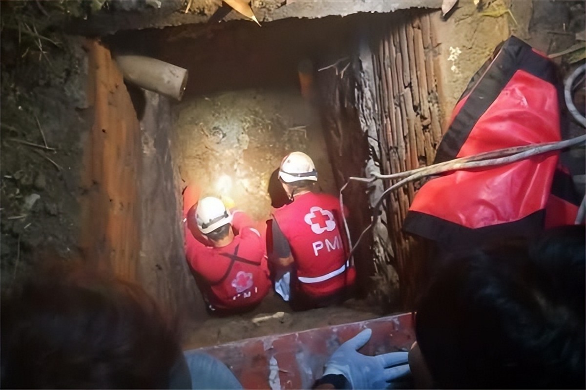 印尼女子失踪10年母亲连续做梦,女儿失踪数月母亲做梦