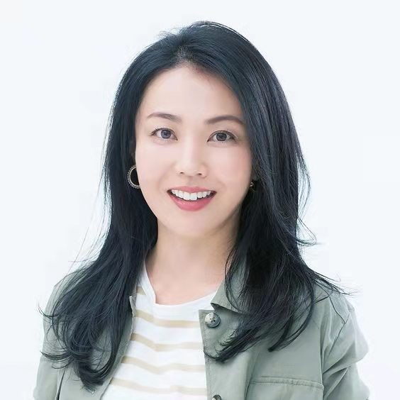 40岁中短发啥头型显年轻,40岁短发啥头型显气质