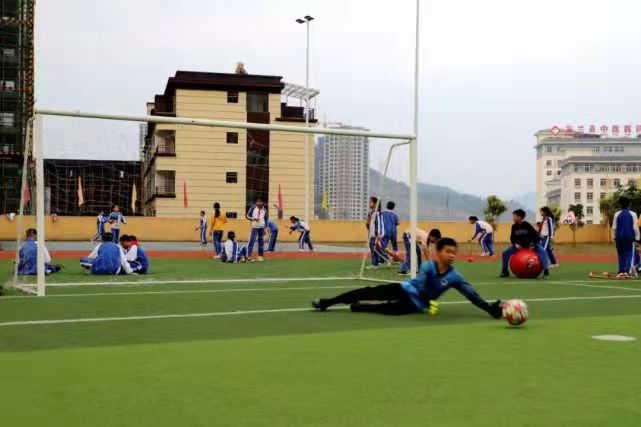 揭阳市全国青少年足球特色学校,广西青少年校园足球特色示范学校