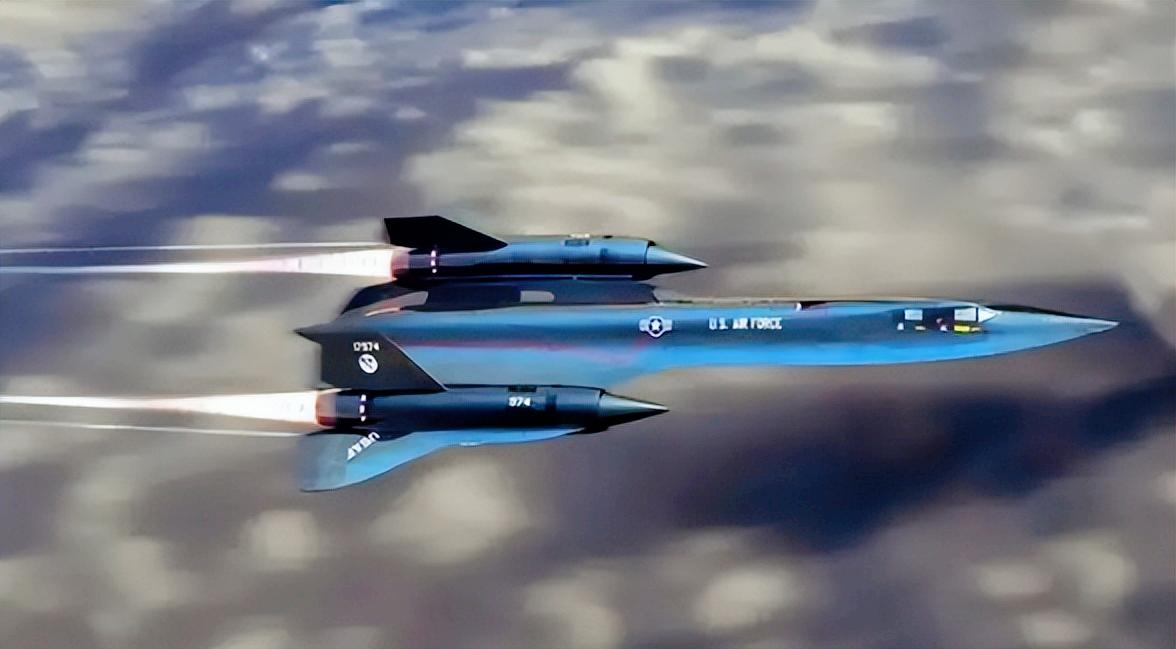 美国黑鸟高空侦察机时速,美国黑鸟侦察机时速有10马赫